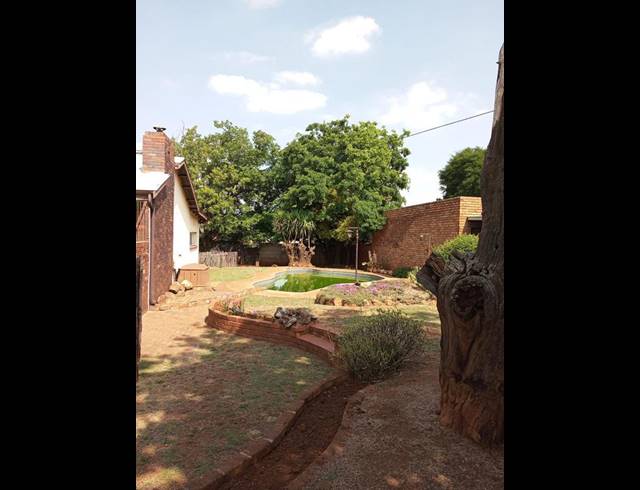 6 BEDROOM HOUSE FOR SALE IN CASSELDALE